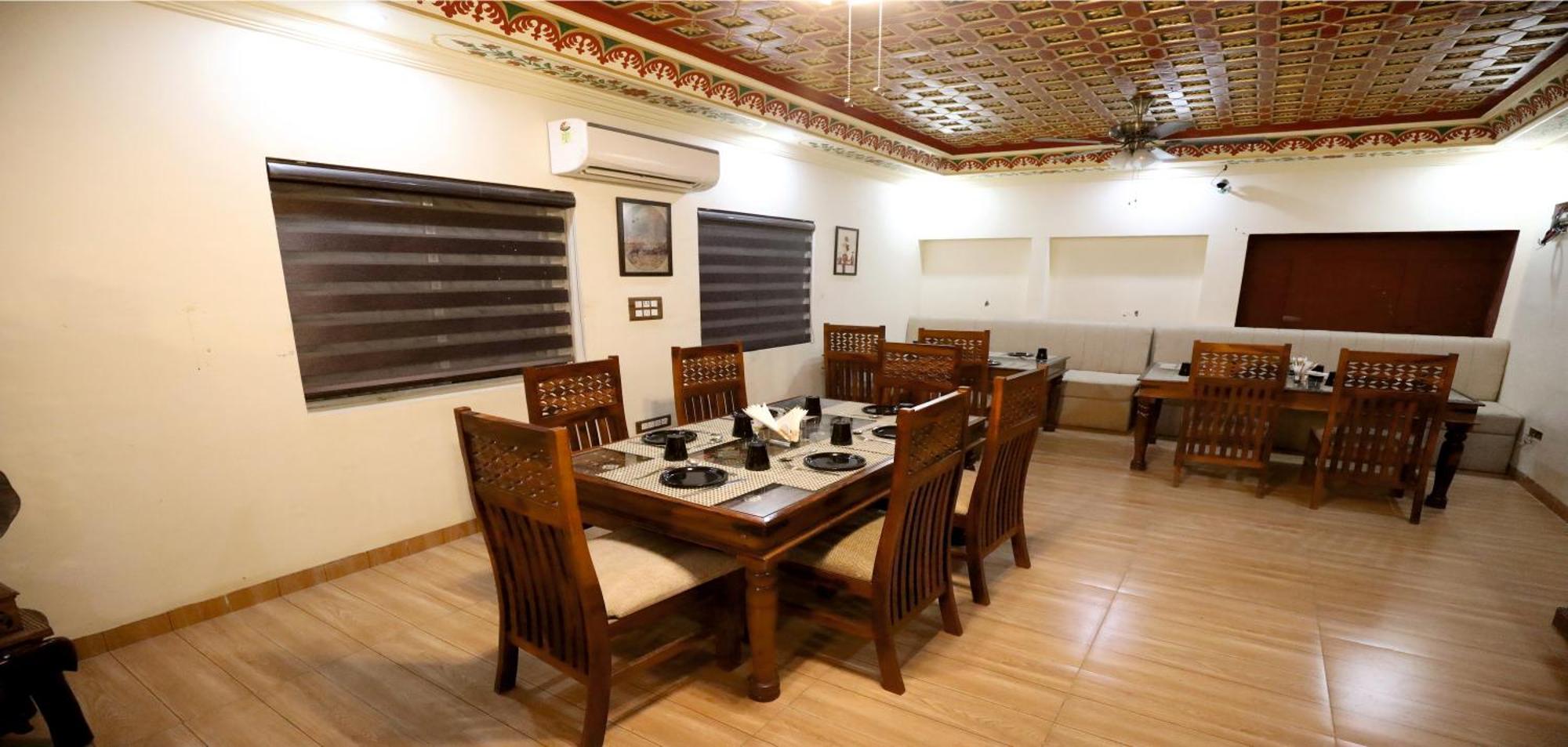 Hotel Vijayvargiya Dhani Bikaner Esterno foto
